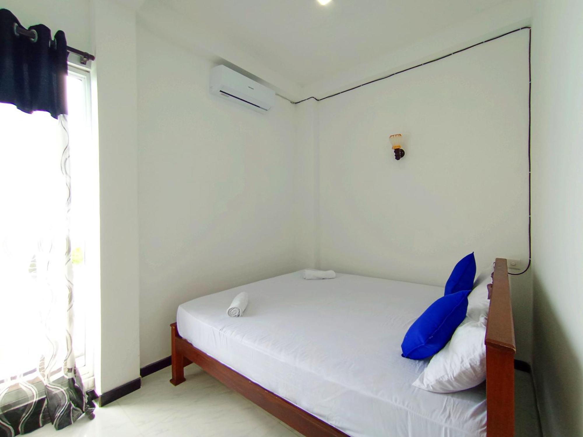 Blue Waves Ocean Mirissa Hotel ภายนอก รูปภาพ